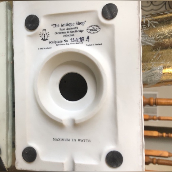 “The Antique Shop” from Rockwell’s Christmas in Stockbridge Collection - Picture 5 of 7